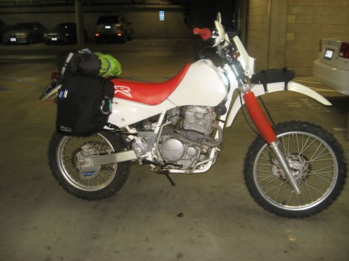 xr600 r with dirtbagz from the right
